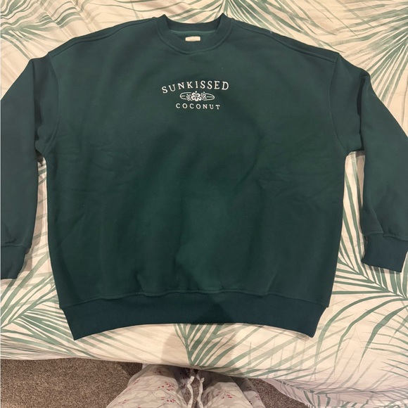 Sunkissed Coconut Oversized Crewneck Size Medium - Picture 2 of 2